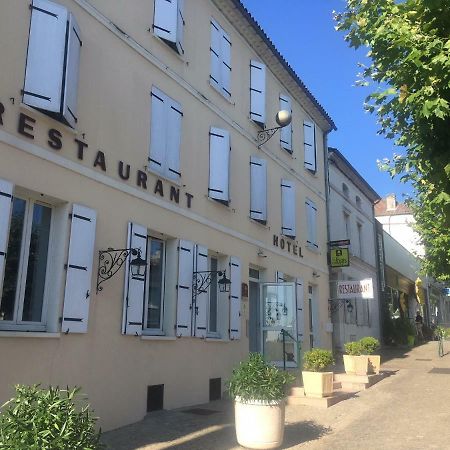 Hotel Restaurant La Boule D'Or Barbezieux-Saint-Hilaire Exteriör bild