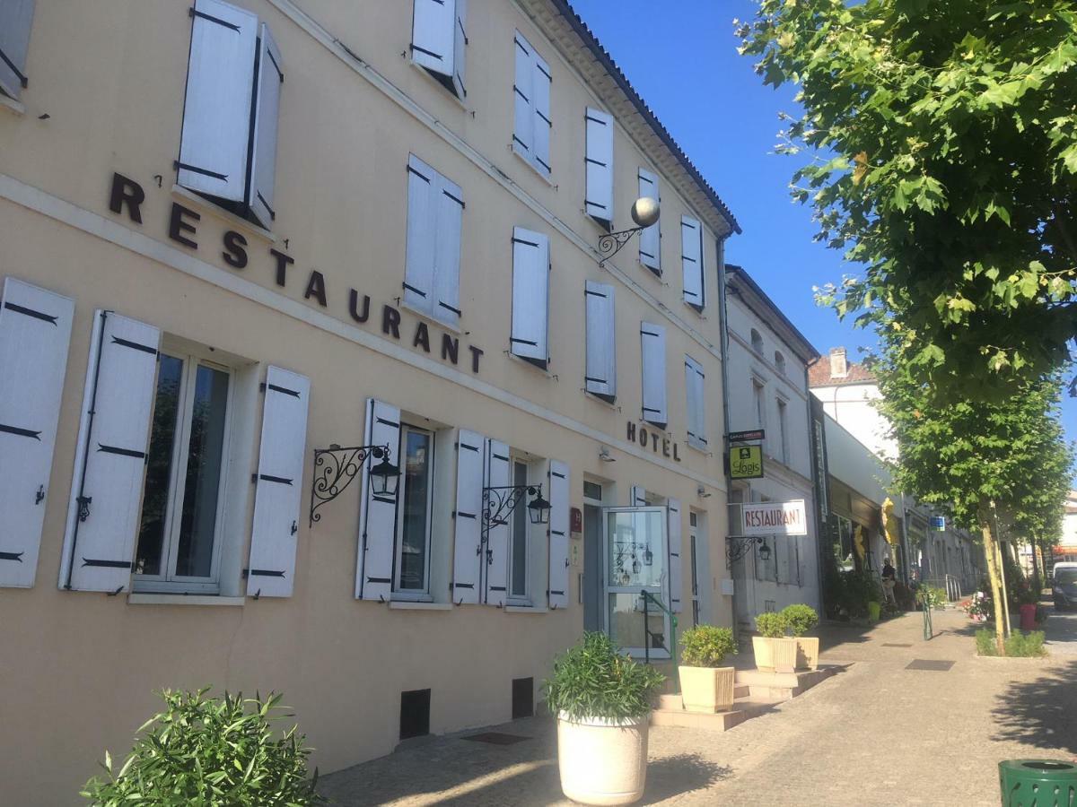 Hotel Restaurant La Boule D'Or Barbezieux-Saint-Hilaire Exteriör bild